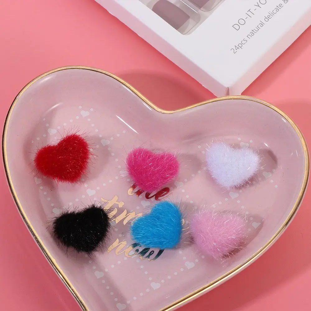 

3D Nail Heart Pom Pom Nails Art Design Mini Pom Poms Mink Fur Ball Pendant Soft Hairball Charms Design Accessories