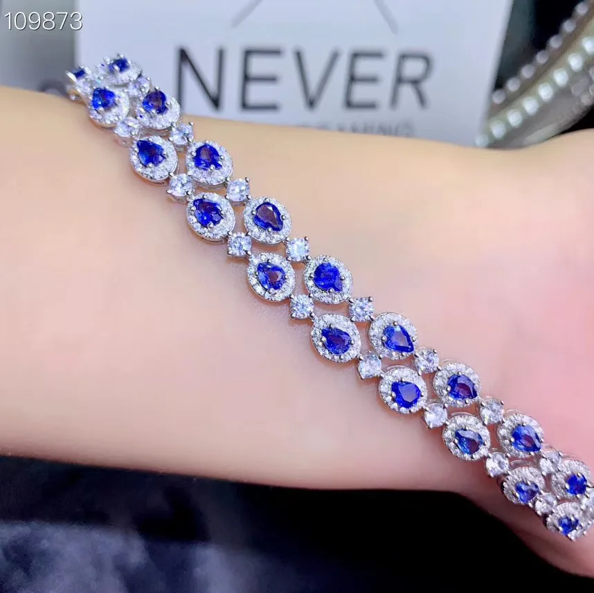 Браслет ручной работы из натурального сапфира и серебра 925.