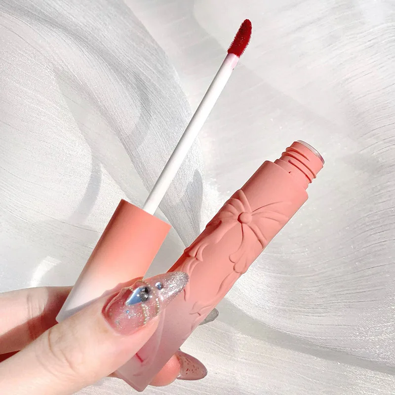 Бархатный матовый блеск для губ CVZ Бабочка нюдовый внешний вид стойкий