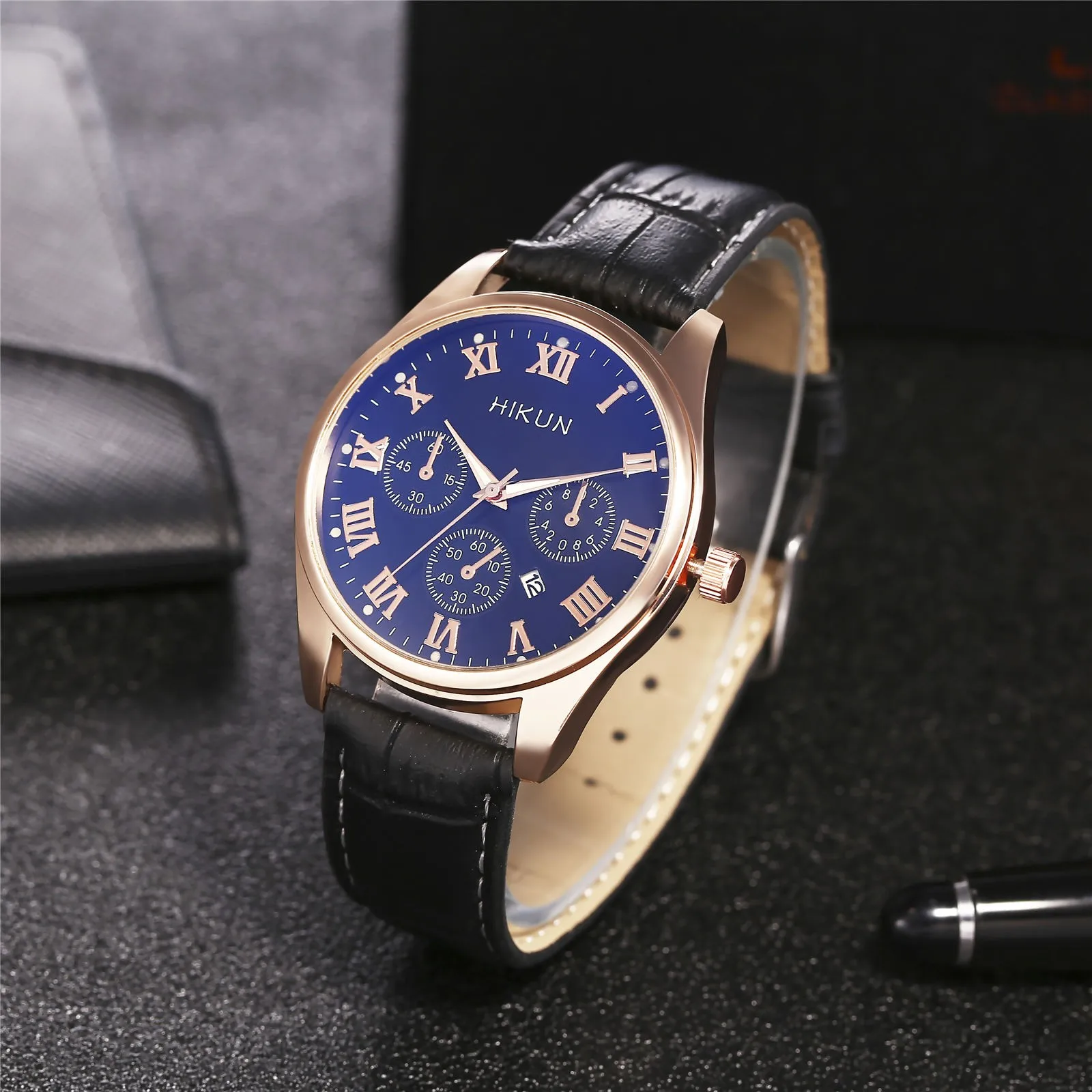 

Men's Fashion Business Calendar Watches Luxury Leather Strap Belt Fake Three Eyes Analog Quartz Watch relogio masculino Top