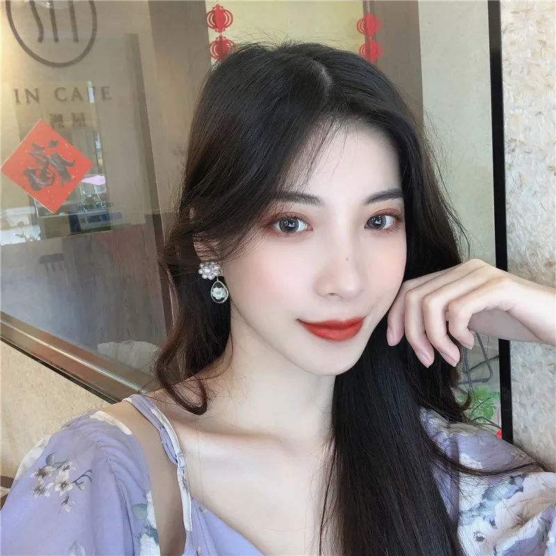 

2020 Korean Vintage Pearl Flower Earrings For Women Dried Petals Transparent Water Drop Resin Earrings Girl Gift Fashion Jewelry