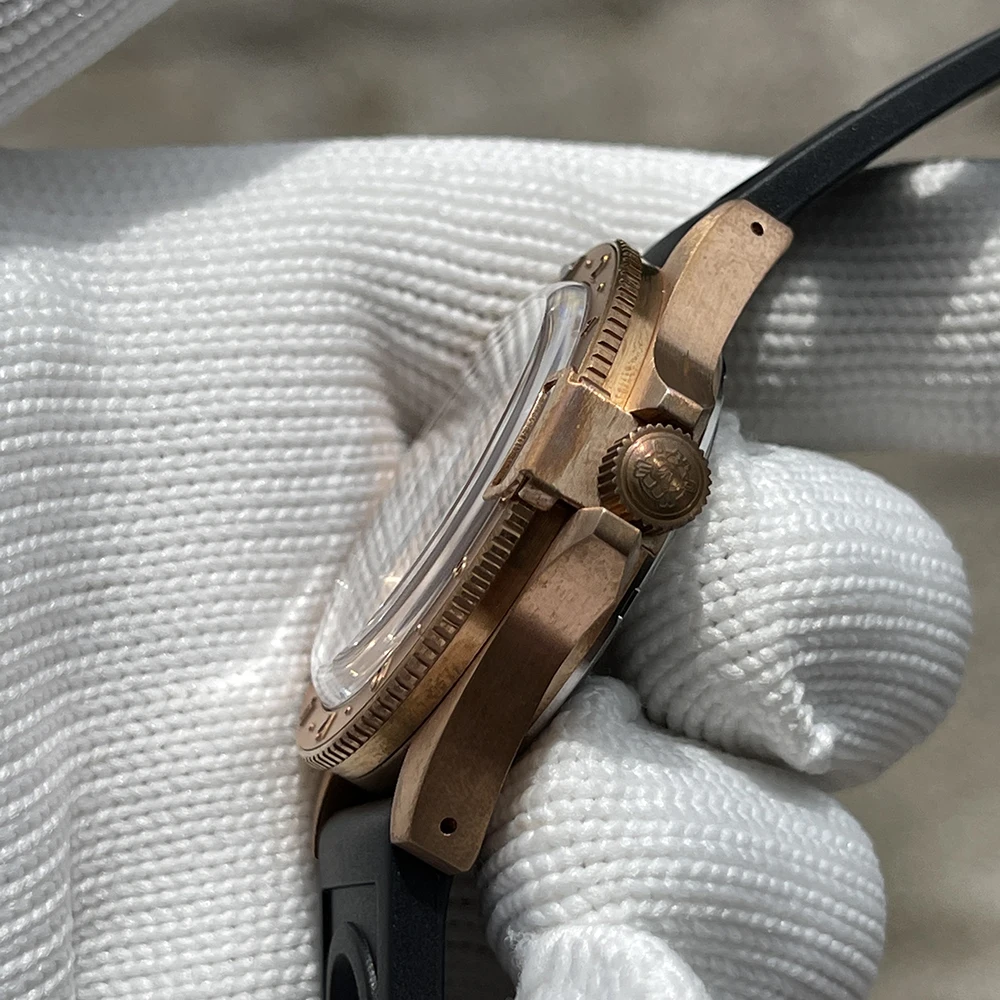 للبيع ساعة غطس ستيل طراز SD1966S بتصميم جديد 41.5 مللي متر لون برونزي متين 200 متر مقاومة للمياه NH35 أوتوماتيكية للرجال