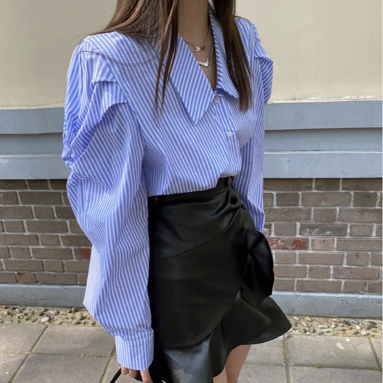 

Женская блузка в гонконгском стиле в полоску с пышными рукавами, осень 2021, новая стильная Корейская свободная универсальная блузка с длинны...