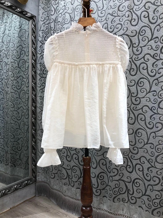 

2020 autumn and winter new women's fashion wooden ear collar solid color decoration horn long sleeve all-match shirt 1024