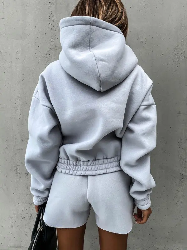 

2020 Fall/Winter Hot Sale Solid Color Long-sleeved Shorts Sweater Suit Women Intellectual Beauty of the Goddess Ladies