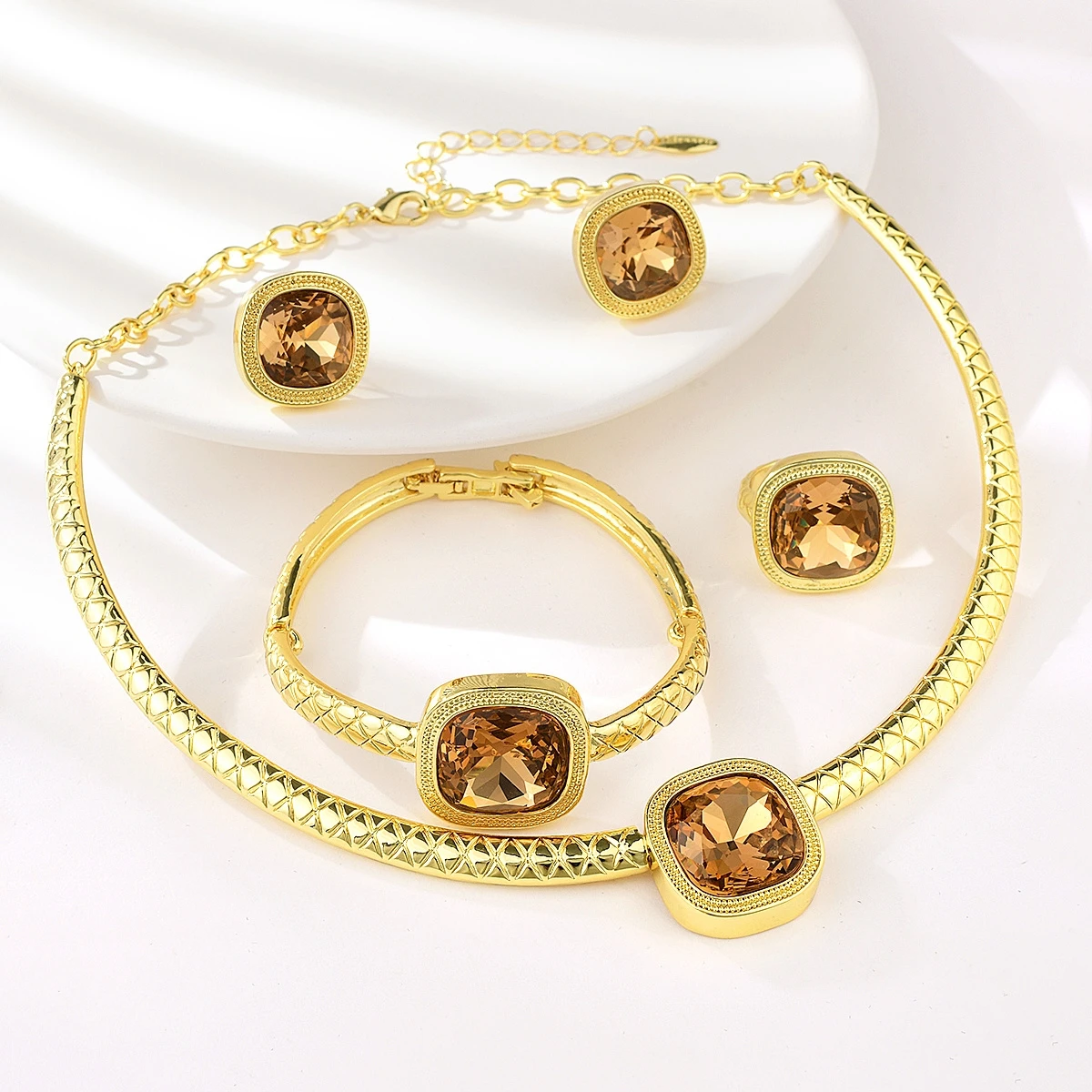 

Viennois Luxury Jewelry Sets for Women Colorful Rhinestone Necklace Earrings Rings Bracelet Dubai Indian Wedding Jewelry Set