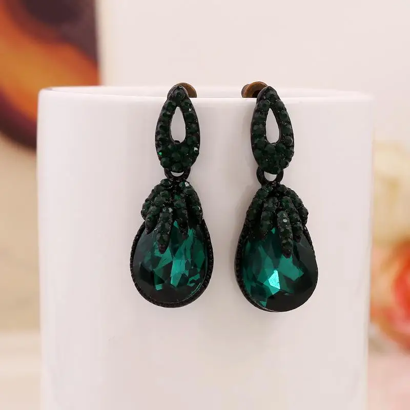 

1Pair European Vintage Exotic Bohemian Dark Green Earrings Female Drop Earrings