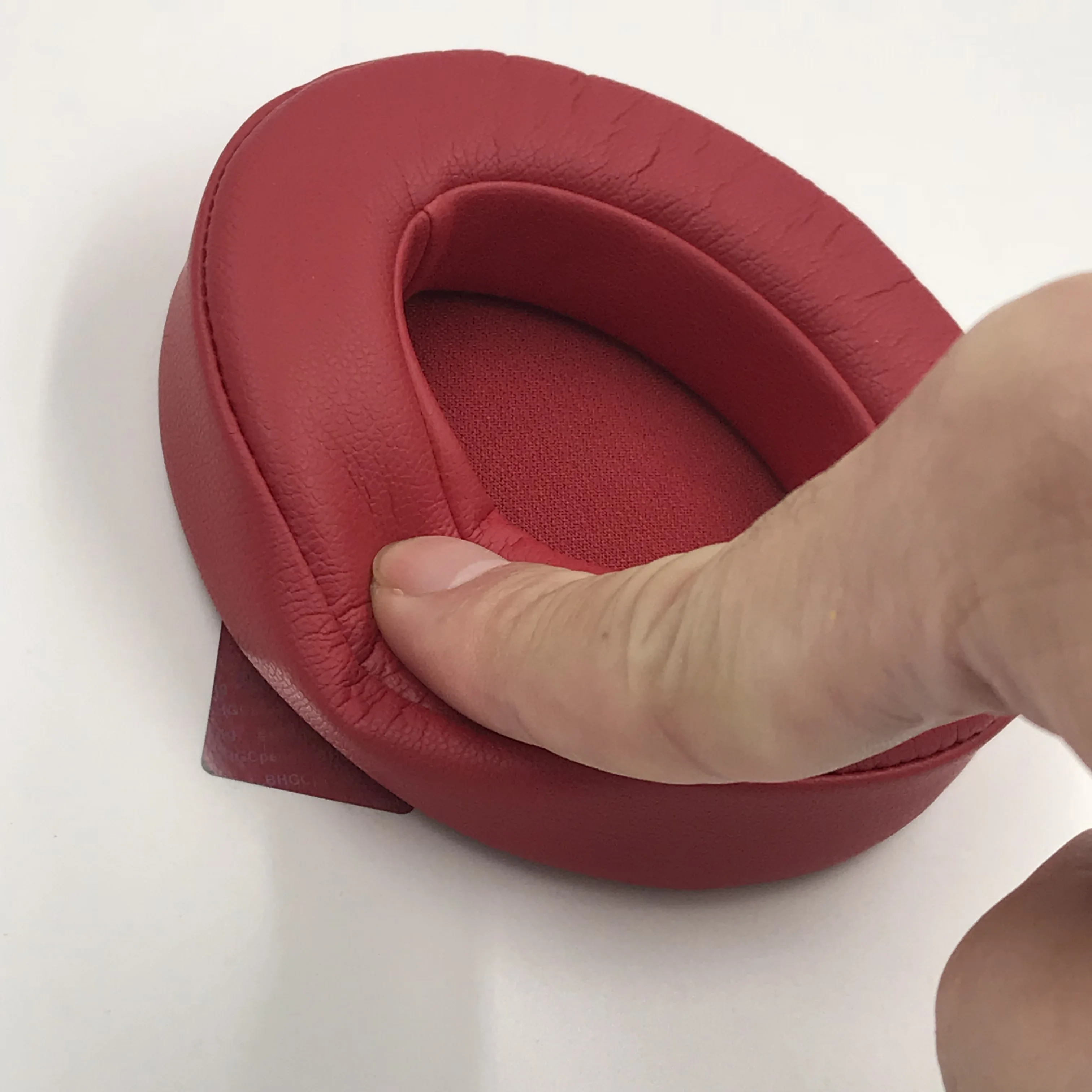 Мягкие кожаные амбушюры сменные подушки для беспроводных наушников Monster Beats by dr dre