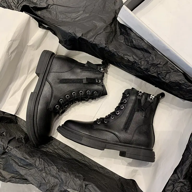 Женские ботинки новинка 2020 зимние мотоциклетные с пряжкой женские на низком