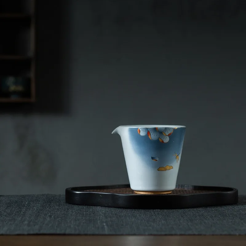 

Azure Ruihe Fair Mug Fair Cup Style Porcelain Kung Fu Tea Set Large Tea Pitcher Tea Pot Tea Infusers Chahai Tea Accessories
