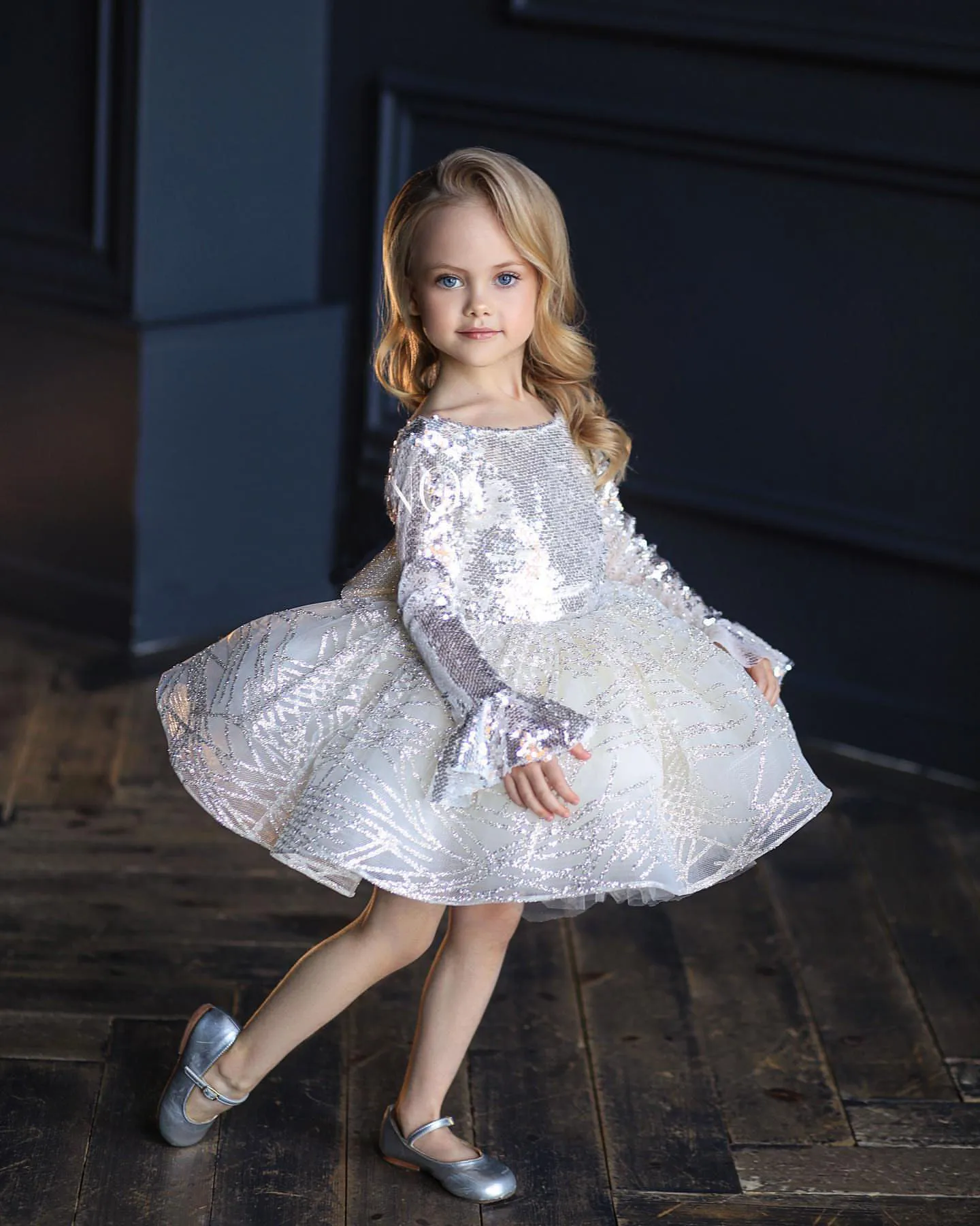 New Silver Sequined Flower Girl Dresses for Wedding Princess Birthday Dress Tulle Kids Gown Long Sleeves Party Clothes 1-12Y