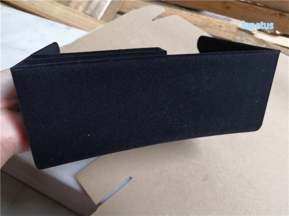 

Lapetus Center Middle Console Storage Drawer Organizer Multi-grid Box Cover Kit Fit For Skoda Kodiaq 2017 - 2020 / Plastic