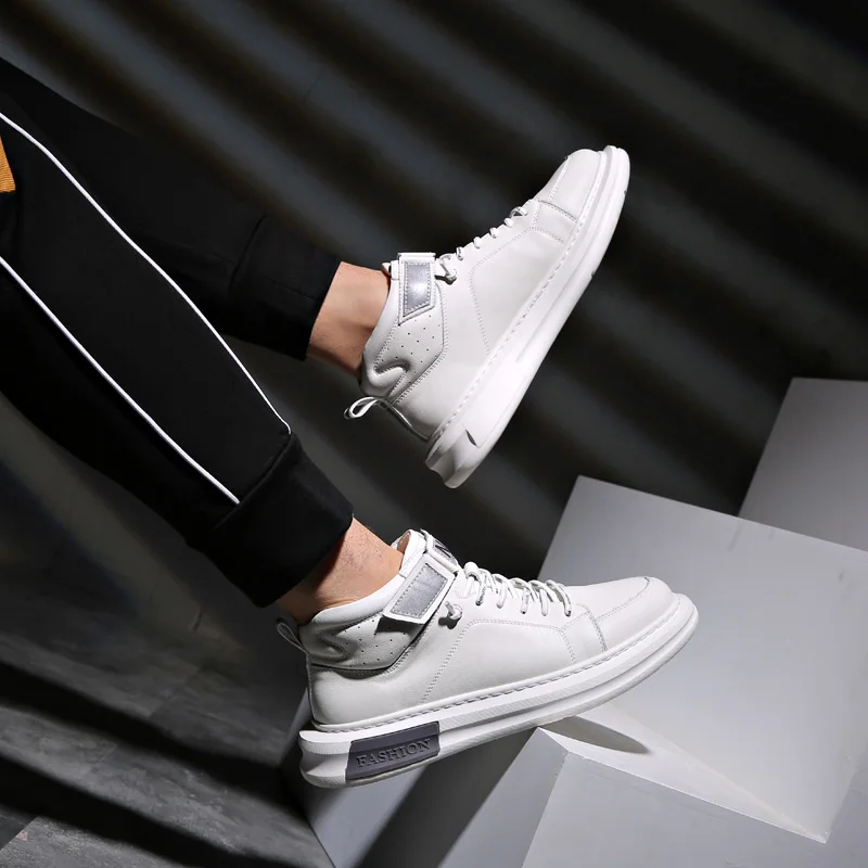 Мужская обувь спортивная из натуральной кожи мужская Белая на липучке весенняя с