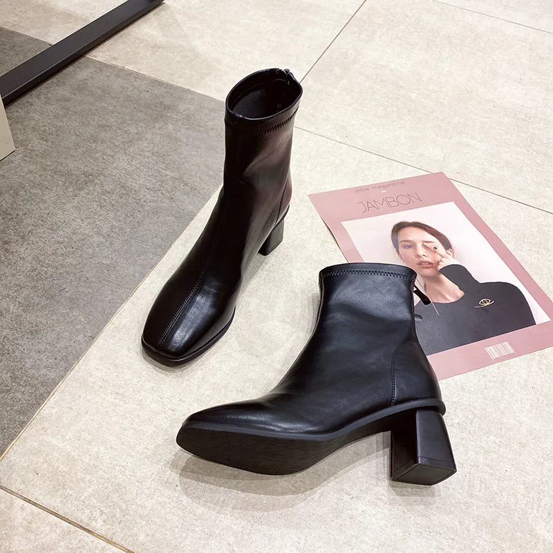 

2020 winter Knights' boots square toe short boots back zipper leather Knights' boots non slip fashion boots