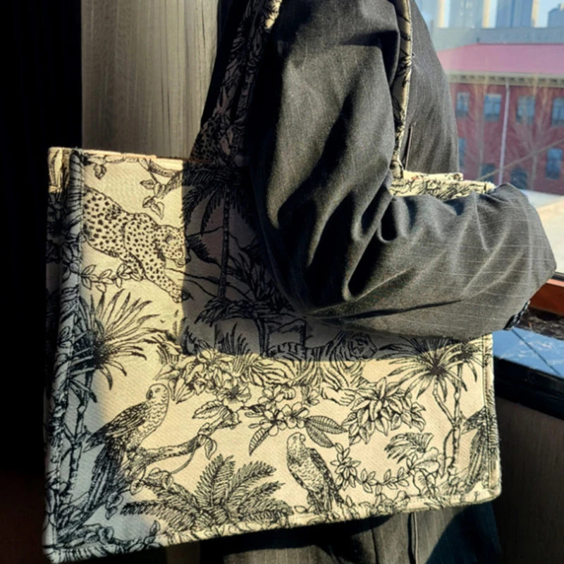 

Luxury Designer Handbag Brand Bag Purses And Handbags For Women Shopper Jacquard Embroidery Beach Shoulder Tote Bag 2021 Fashion