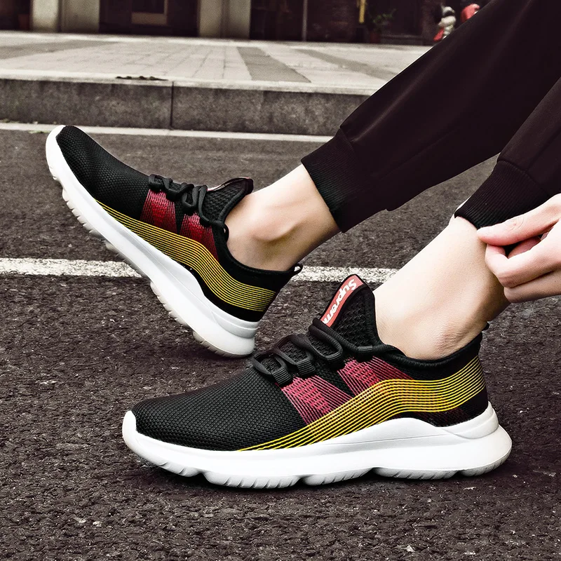 Классические удобные мужские кроссовки для бега летающие тканые дышащие