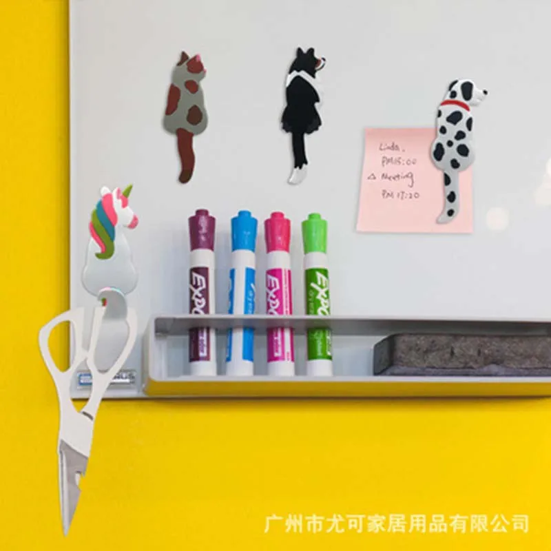 

p1 Cute Unique Multifunctional Cat Dog Shape Key Hanger Fridge Sticker Microwave Refrigerator Magnet Hook Door Home Decorations
