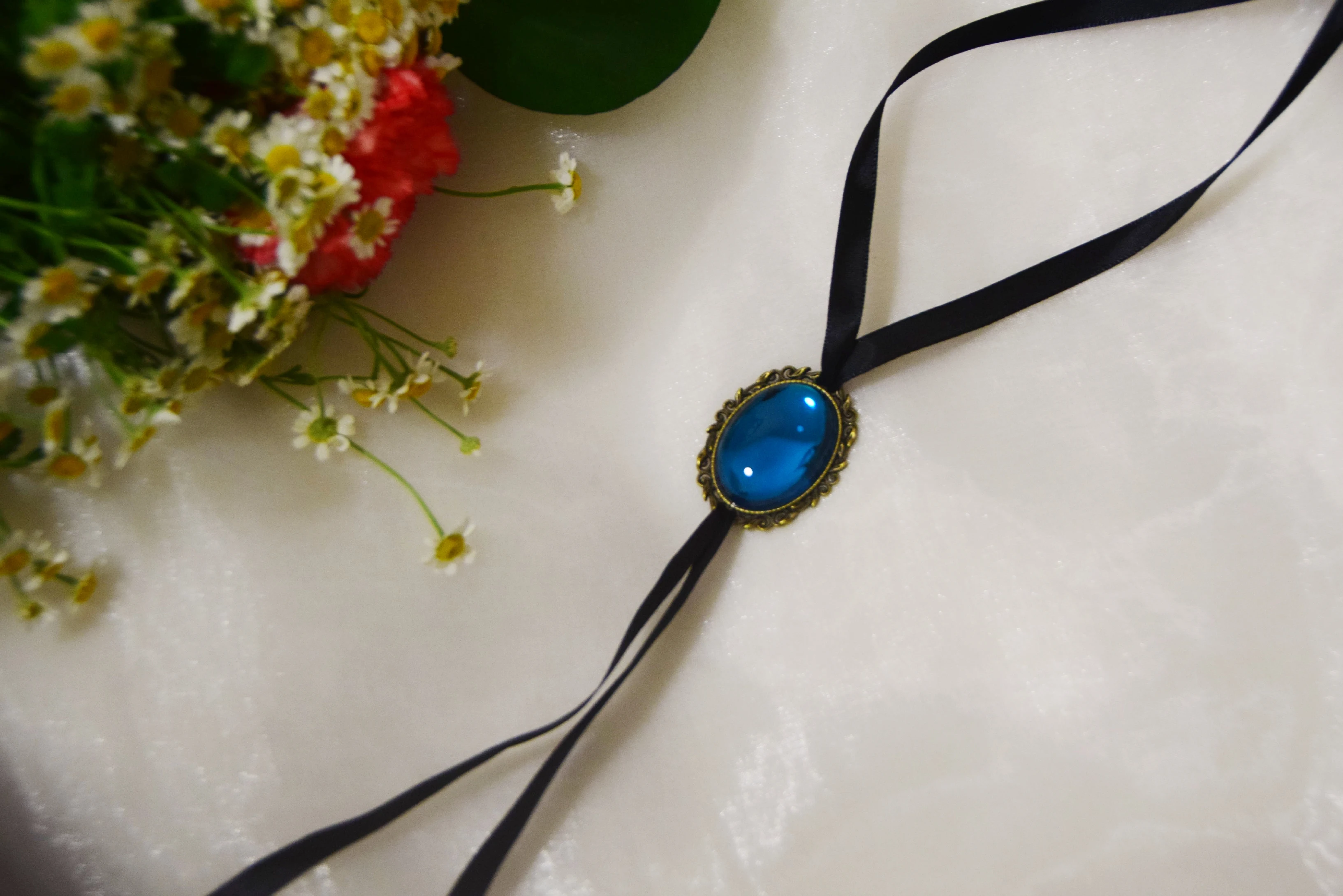 Аниме ожерелье Bungo Stray Dogs Дазай Осаму Косплей Мужчины Женщины Студенты Камень Брошь Воротник Аксессуары Рождественские подарки.