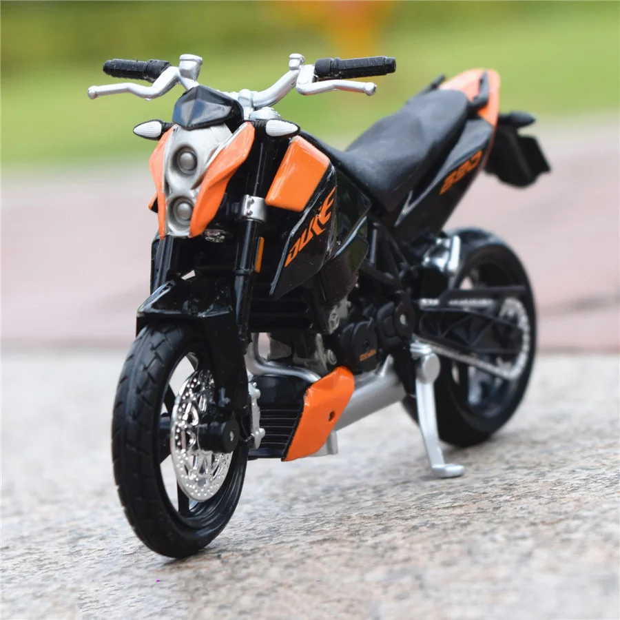Мотоциклы Maisto KTM 1/18 Duke модели моторных велосипедов под давлением в масштабе 690 1:18