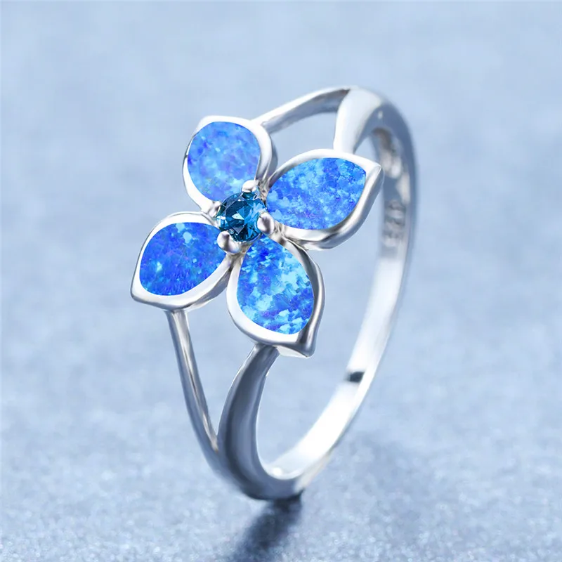 Кольцо женское обручальное с огненным опалом серебряная в стиле бохо цветов |