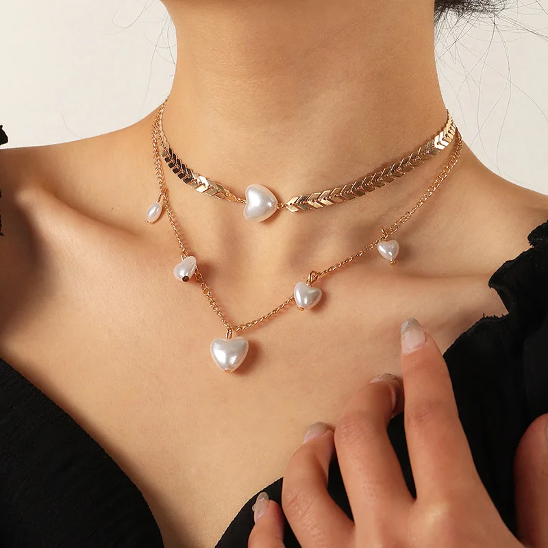 

New Fashion Pearl Love Heart Choker Necklace for Women 2021 INS Double-layered Gold Color Chains Necklace Summer Female Jewelry