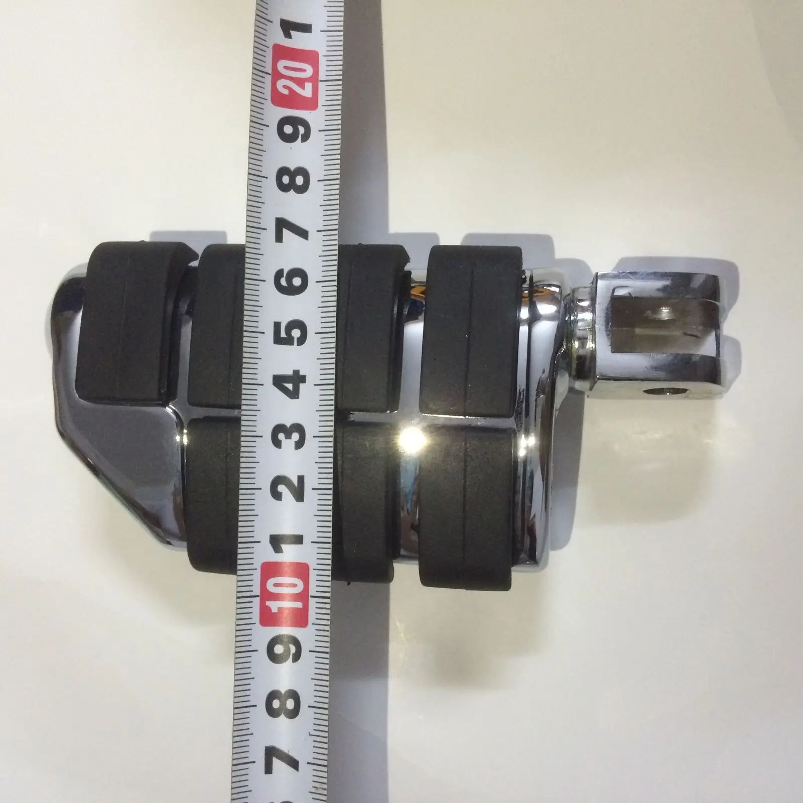 

Large Front Foot Pegs Pedals footpeg Rest For 2008-2015 09 10 11 12 13 Kawasaki concours 14 ZG1400A ZG1400B ZG1400C ZG1400D ABS