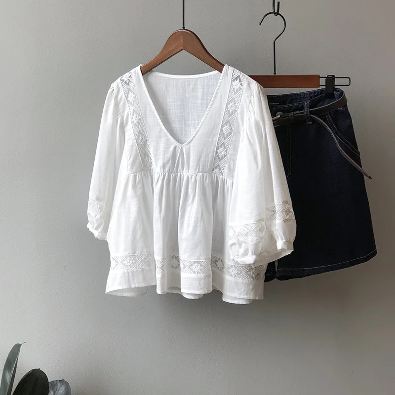 

COZOK V-neck Shirt Female 2021 Summer New French Lace Splicing Bubble Sleeve Baby Shirt Female 0923