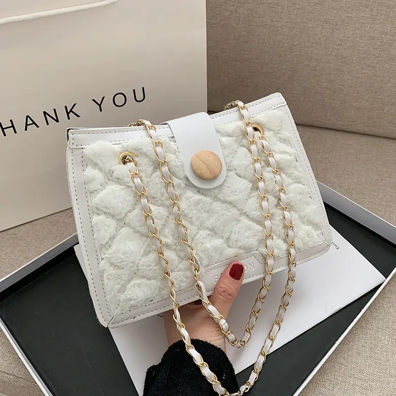 

Large Winter Women'S Furry Shoulder Bag With Chain Red Black Brown Plush Bag Fashion 2021 Ladies Quilted Handbags Big