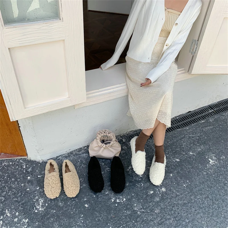 

2021 new plus velvet flat-bottomed wool shoes women winter wear peas shoes net red cotton shoes lamb wool single shoes