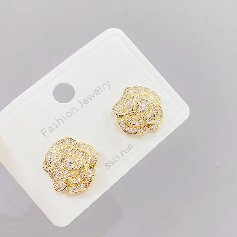 

Wholesale Sterling Silvers Needle Korean Zircon Petal Stud Earrings Exquisite French Style Cold Flower