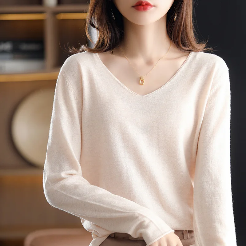 

2021 Autumn Winter V-neck Sweater Women's 100% Pure Wool Slim Fit Pullover Thin Sweater 21-1515