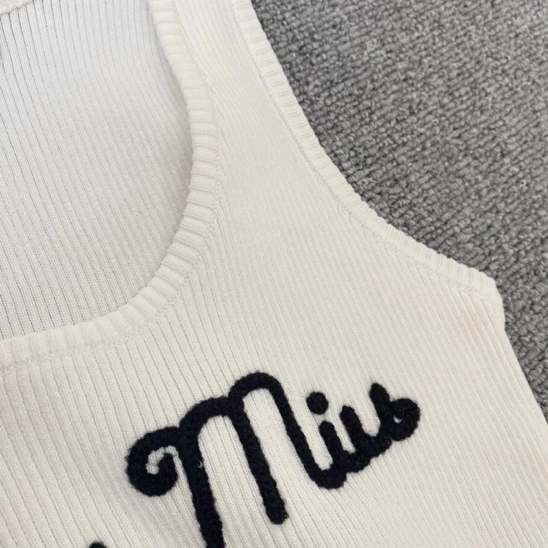 

Female Summer New O-Neck Luxury Brand Designs Vest Ladies Fashion Letter Embroidery Sleeveless Tops Casual Slim Sexy Tees