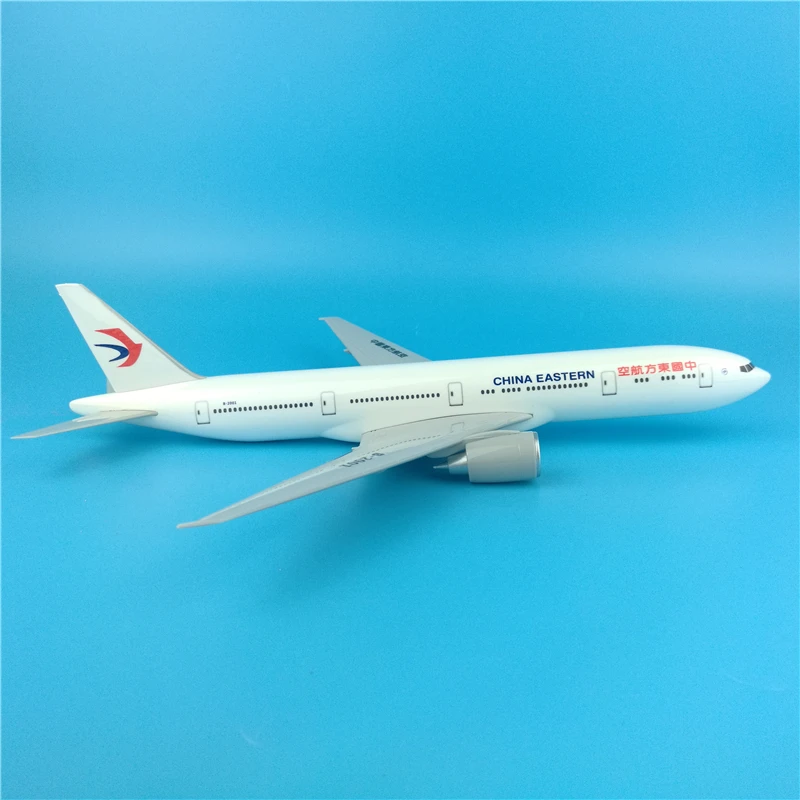 

32cm Eastern Airlines Boeing 777 Simulation Static Solid Resin Airplane Model China Eastern 1: 200 B777 Aircraft Scale Models