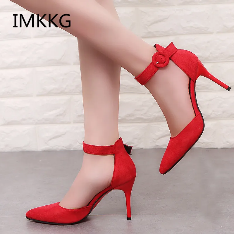 2018 Новое поступление корейские лаконичные офисные туфли с острым носком женские