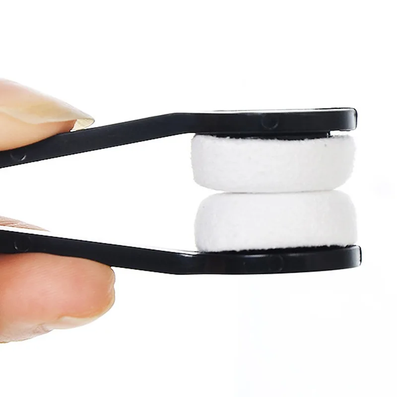 

1PCS Portable Mini Microfiber Two-side Sunglasses Brush Eyeglass Cleaner Brush Spectacles Rub Cleaner Glasses Clean Tool Brush