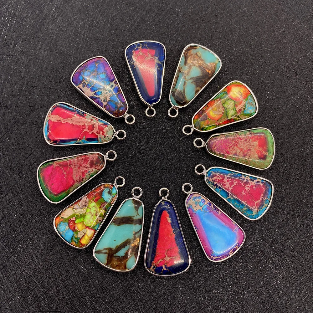

1pcs Natural Stone Turquoise Pendant Irregular Shape Colorful Edging Designer Charm Jewelry Crafts Necklace Accessories Female