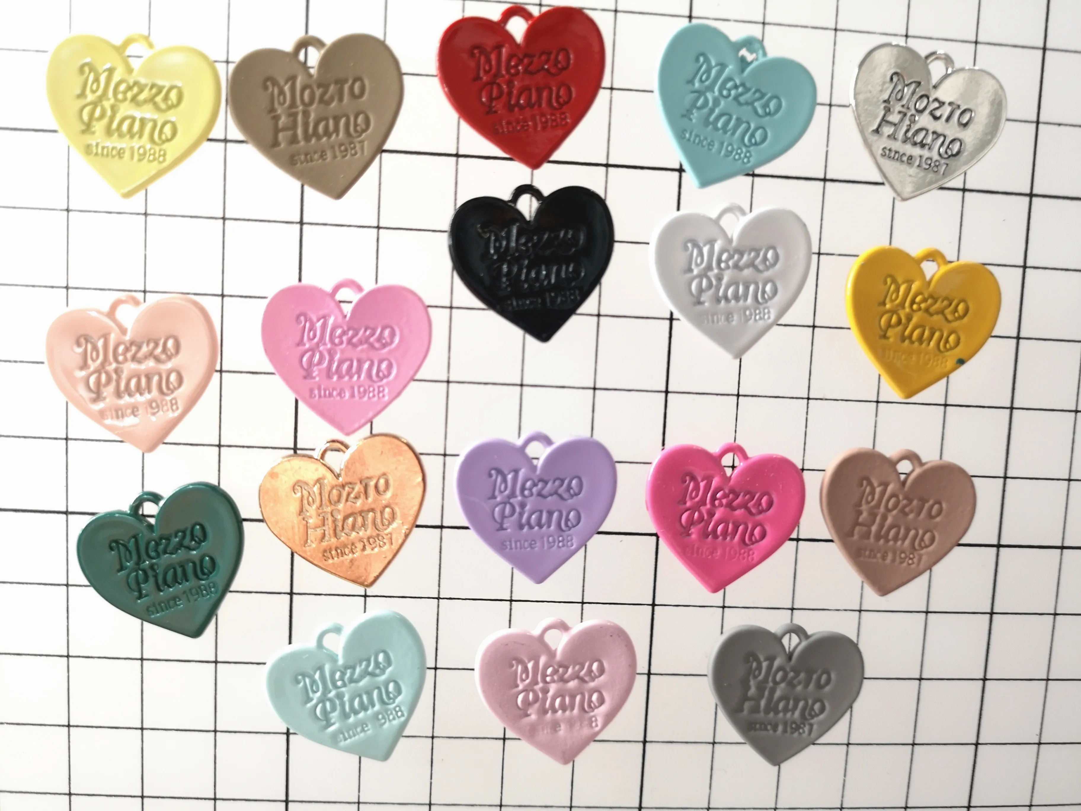 Лот 20 штук/50 шт./100 шт. цвет письмо любовь сердце серьги и ожерелий DIY иных цепочка