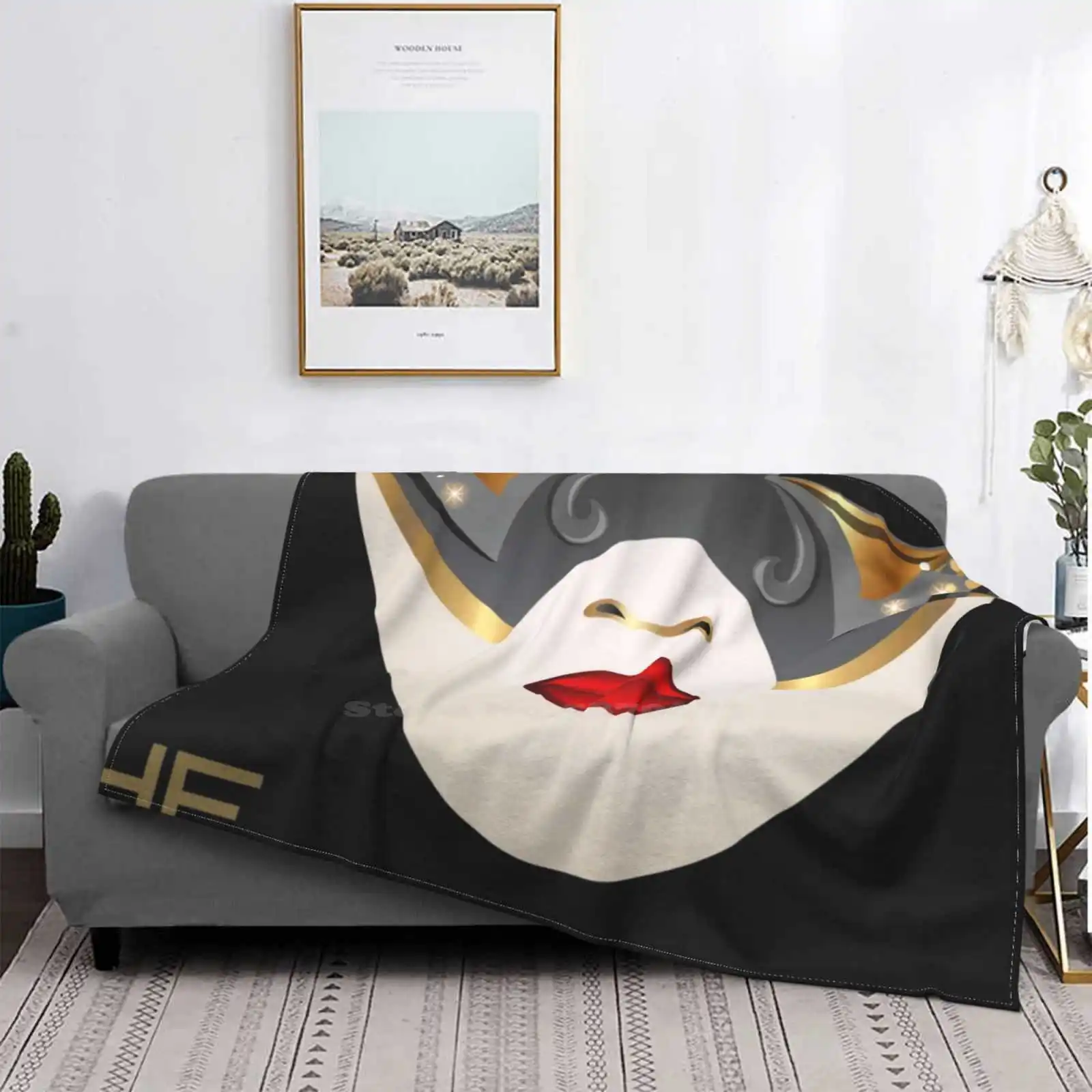 Маска для венецианского карнавала удобное мягкое одеяло кровати дивана Венеции