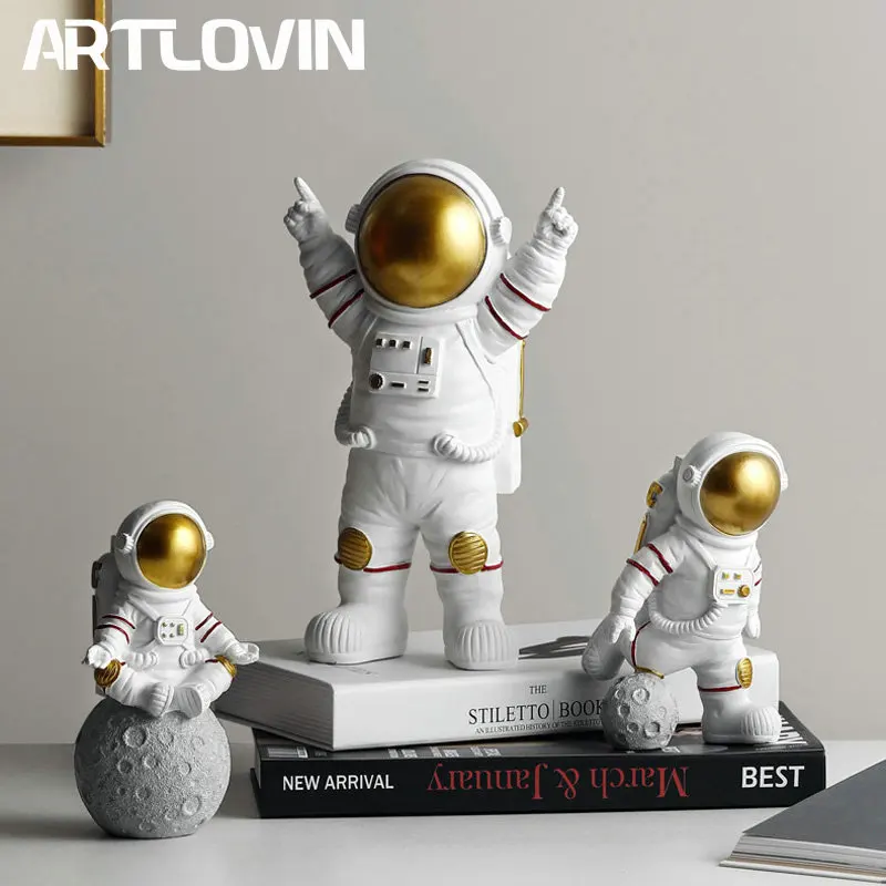 

Resin Astronaut Figurines Fashion Spaceman With Moon Sculpture Decorative Miniatures Cosmonaut Statues Gift For Man & Boyfriend