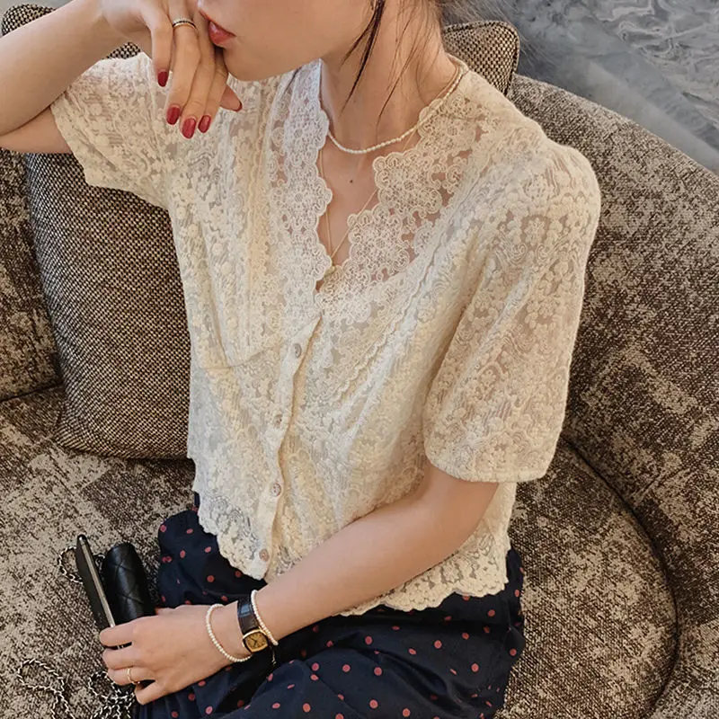 

2021 summer new lace lace top women's short sleeve commuting temperament blouse V-neck cardigan