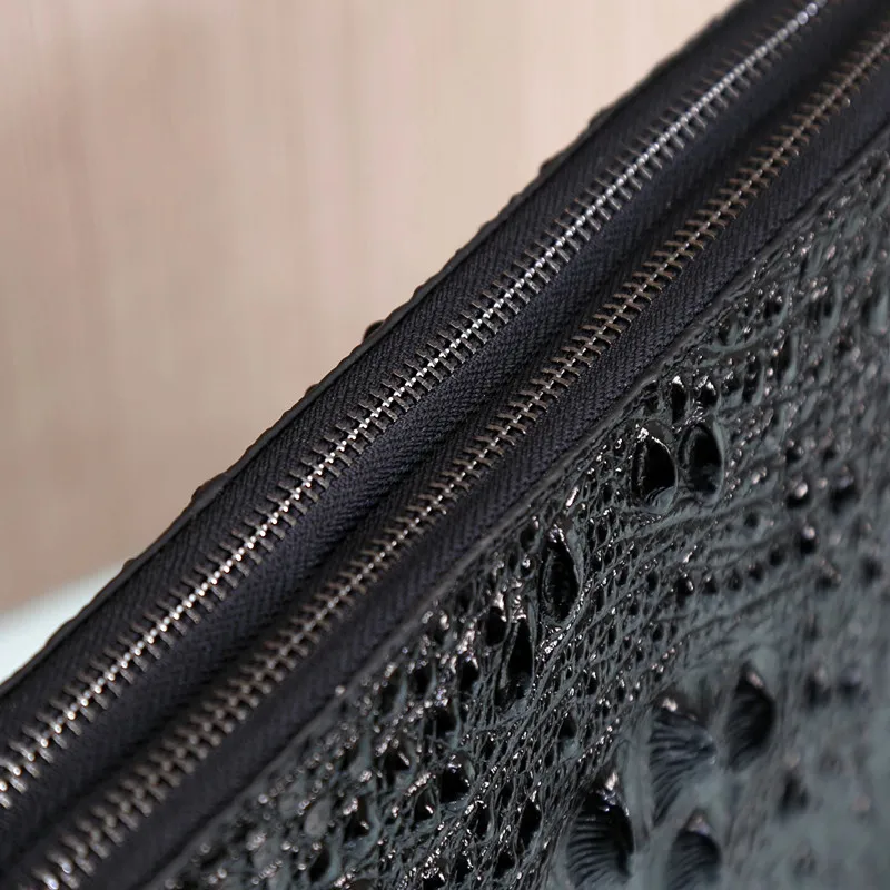 

Kaisiludi 2020 new leather alligator print men's bag leather shoulder bag British business casual men's compact messenger bag