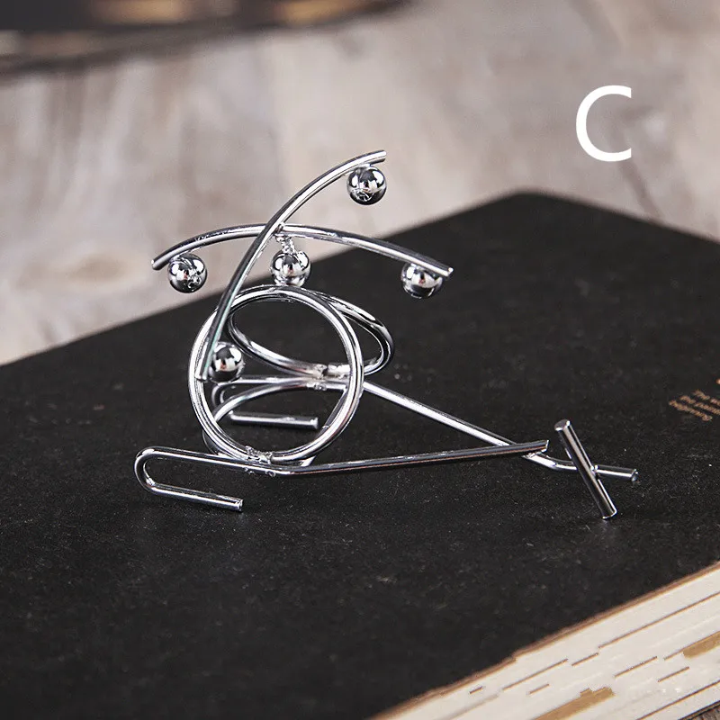 Mini Helicopter Мини Баланс мужчины Железный человек мяч настольный декор маятник Колыбель вращающийся стакан ремесла Мода экзотические маленькие подарки игрушки домашний декор - Цвет: Mini Helicopter