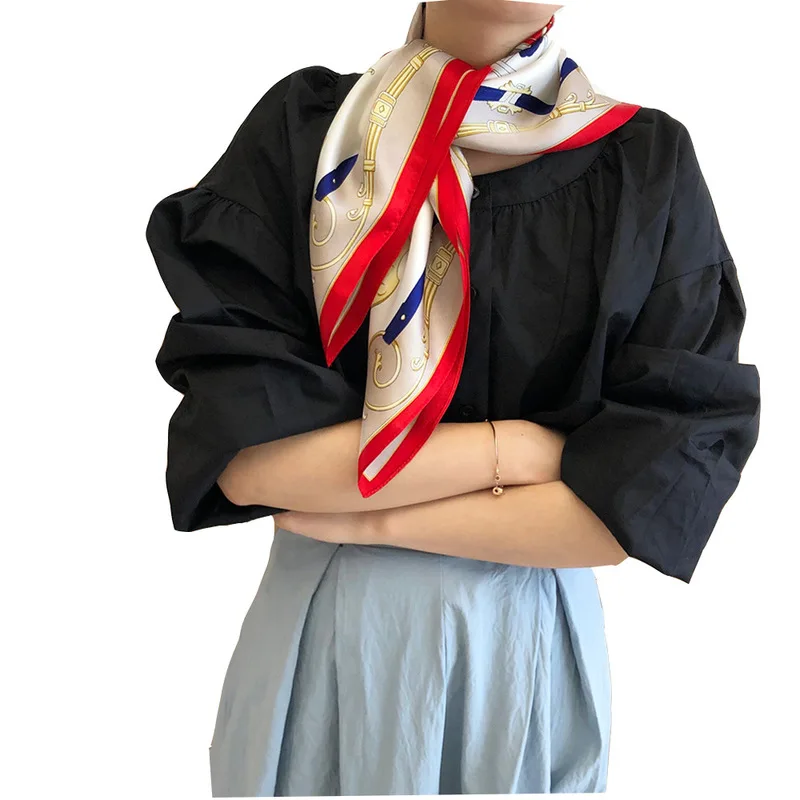 

New 2020 Winter Scarf Hijab 100% Mulberry Silk Small Square Scarves Fashionable Female Bandana Foulard Poncho Pashmina Shawls