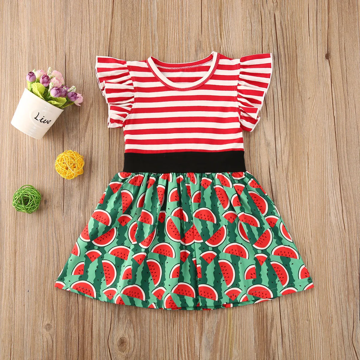 Детское платье модное с цветочным принтом в красную полоску стиле пэчворк