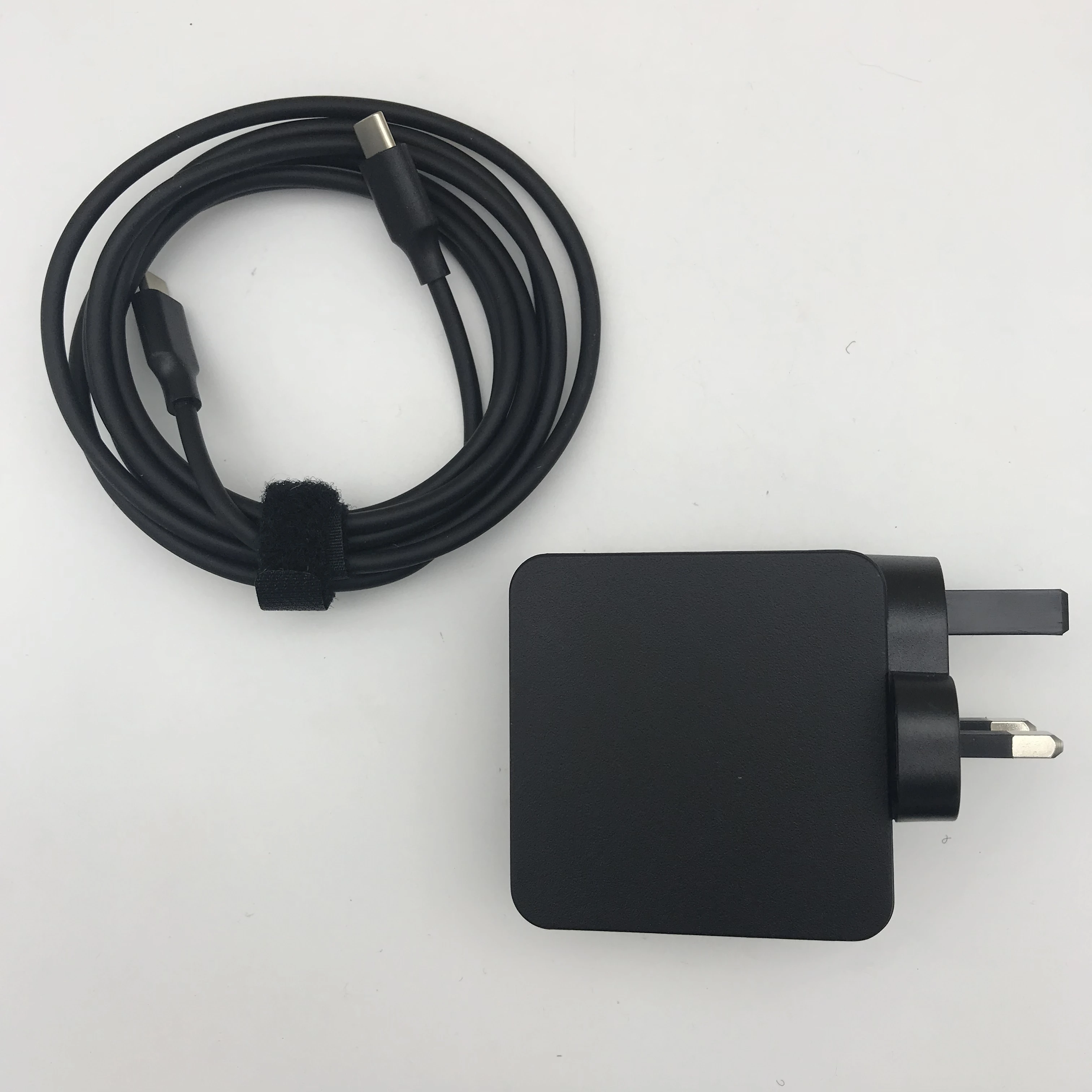 Зарядное устройство для Macbook / Dell Lenovo Xiaomi HP Asus Thinkpad и других устройств 65