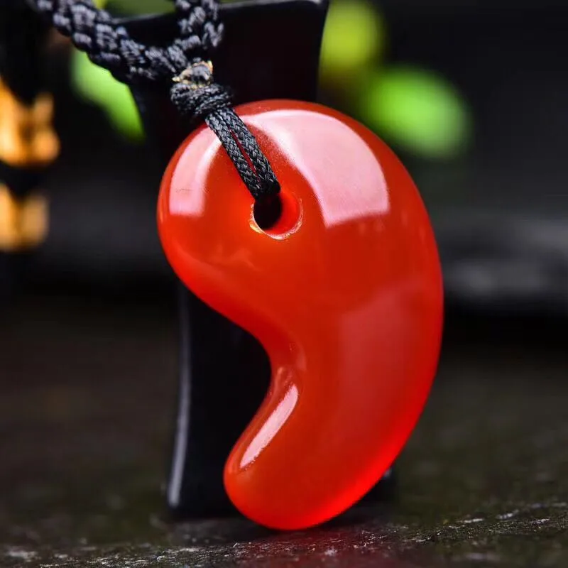 Natural red agate necklace pendant Crystal Quartz lovers magatama Tai chi Yin Yang buckle Crescent spike | Украшения и аксессуары