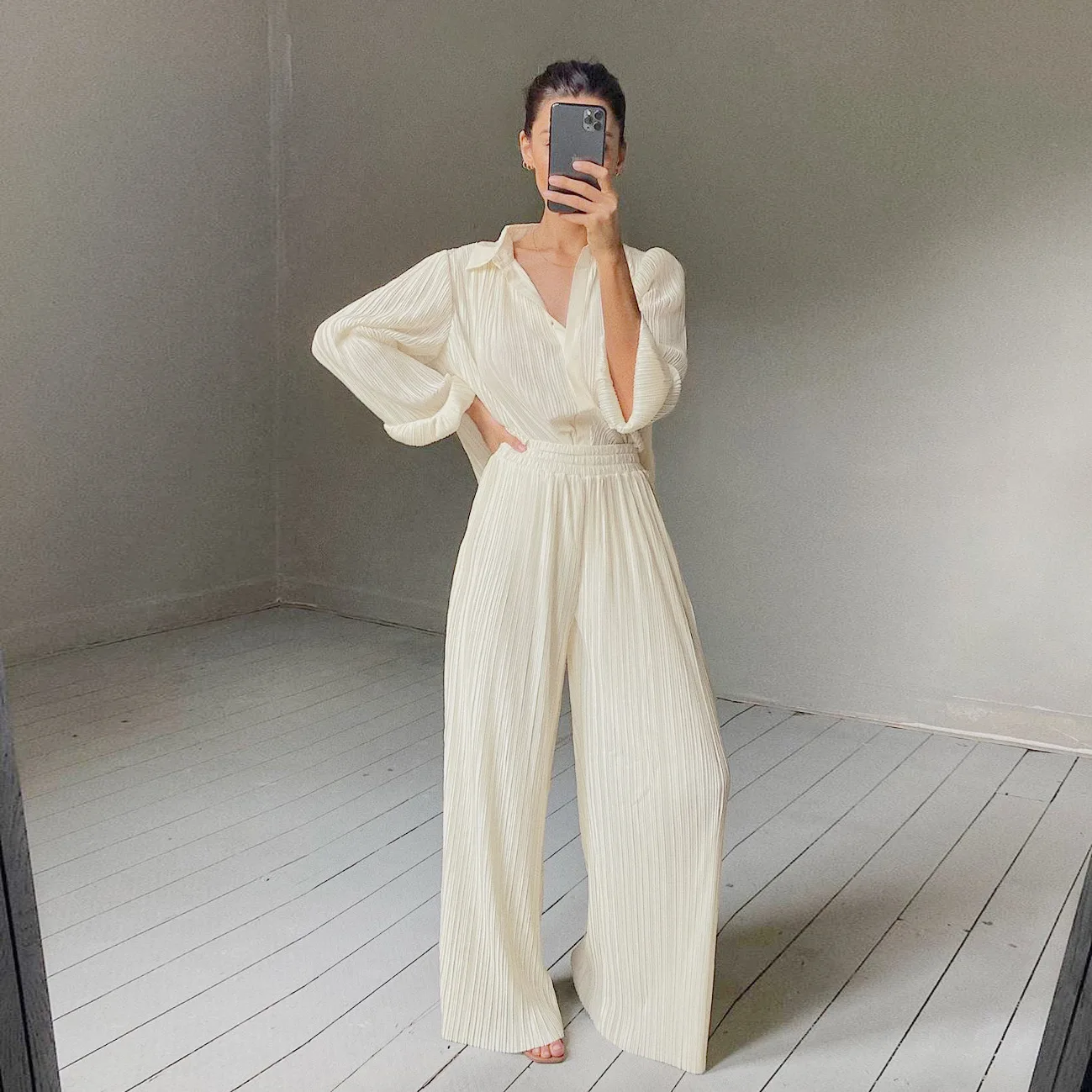 Khaki Pleated Wide Leg Pants Women Trousers Elegant Casual Palazzo Pants Elastic High Waist Ruched Oversized Pants Ladies buttoned wide waistband palazzo pants with strap