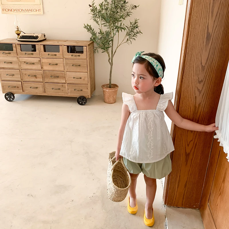 

Baby Girls T-shirts 2021 New Summer Children Flying Sleeve Top Clothes for Girl Children Solid Flowers Costumes 1-6T