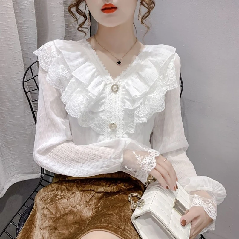 

V-Neck 2021 Summer New Short Sleeved Shirts Women's Tops Pleated Lace Ruffled Shirt Temperament Chiffon Female Pullover Blouses