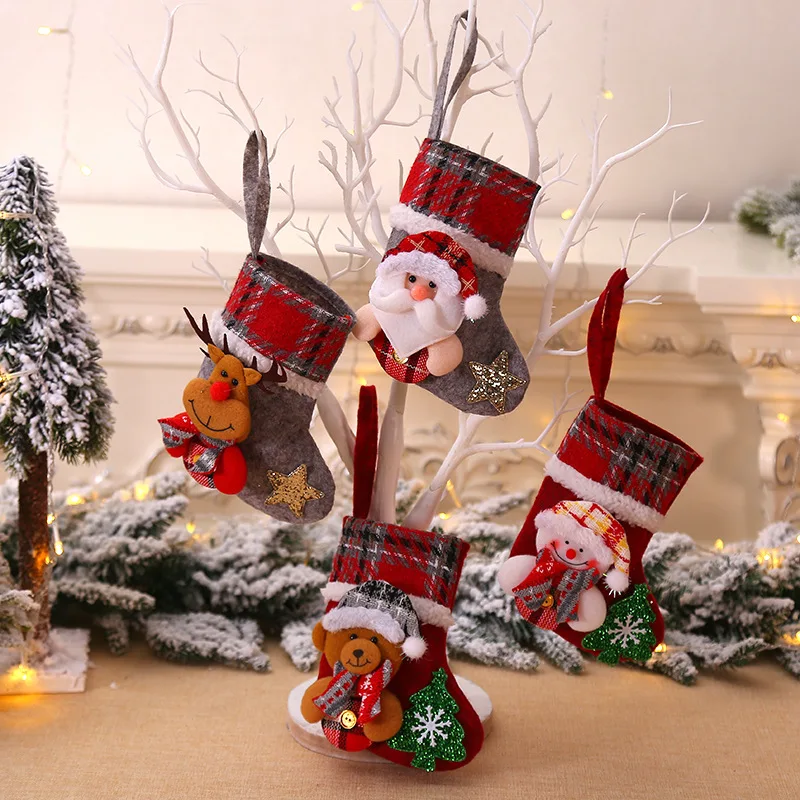 4pcs Mini Christmas Stockings 17x13cm New Year Xmas Stockings with 3D Santa Snowman Reindeer Bear for Family Holiday Party Decor